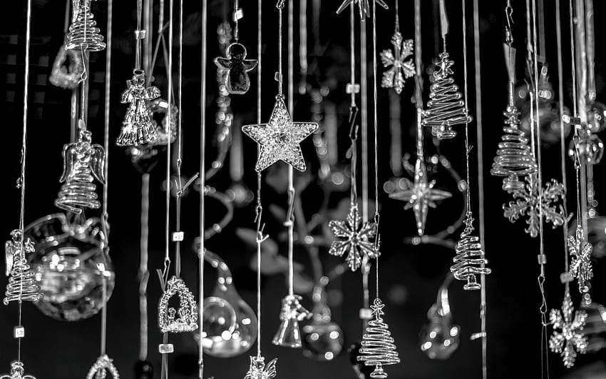 Holidays christmas new year bokeh jewelry pendant chain black white, black and white christmas HD wallpaper