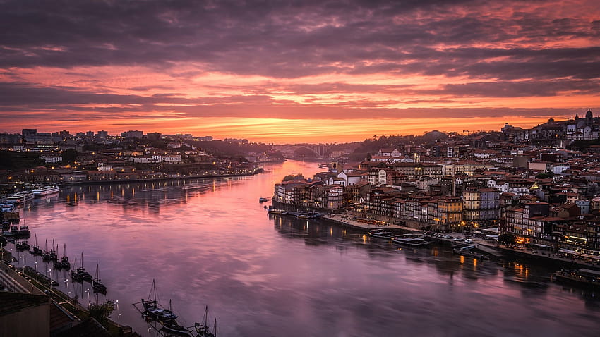 Portugal, Porto, Douro River, city, houses, red sky, clouds, sunset 2560x1440 Q HD wallpaper
