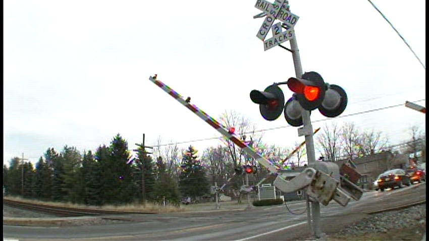 railroad crossing sign HD wallpaper