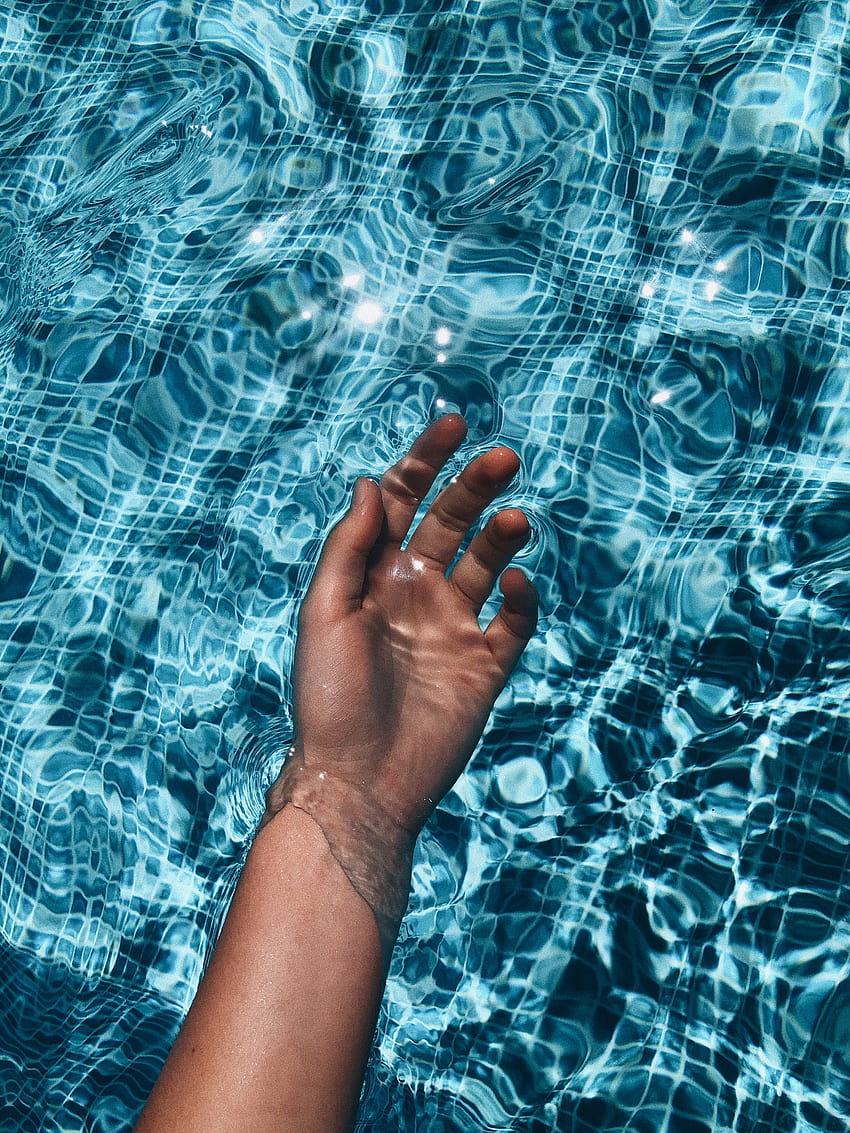 water / pool, aesthetic water hand HD phone wallpaper