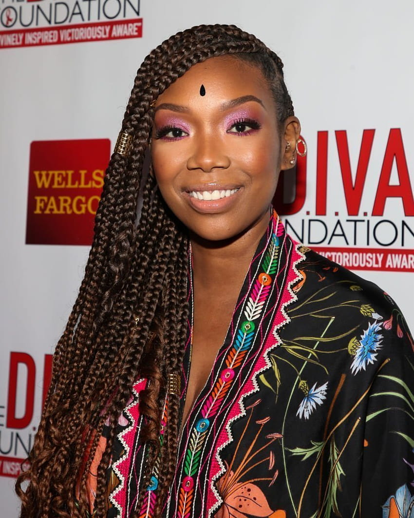 See New of 'Moesha' Star Brandy Norwood Posing with Long Braids in a Striped Dress HD phone wallpaper