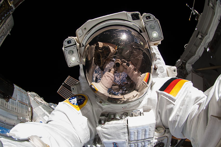 4568942 terno, astronauta, tiro, Estações, estação, Gerst, Estação Espacial, capacete espacial papel de parede HD