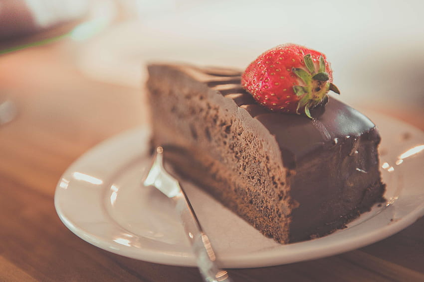 3078705 cake, chocolate, chocolate cake, delicious, dessert, food, plated desserts HD wallpaper