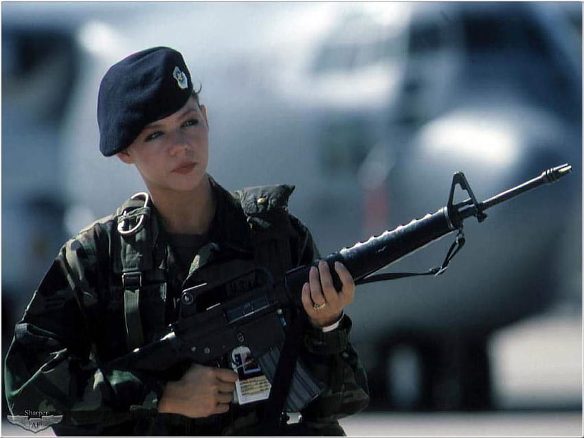 Cuando me uní a la Policía de Seguridad de la USAF en 1979, las mujeres solo podían, las mujeres oficiales fondo de pantalla
