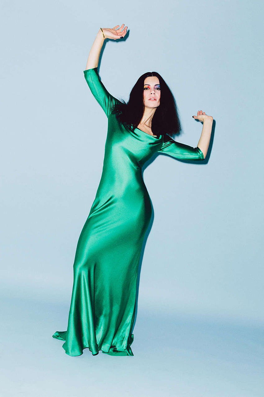 Marina dan Berlian: Majalah Nylon 2015 wallpaper ponsel HD