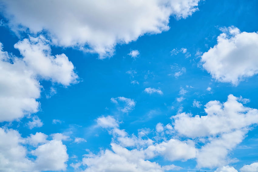 Blue Sky Aesthetic: Thưởng thức vẻ đẹp của bầu trời xanh trong phong cách esthetic. Với hình ảnh bầu trời xanh được thiết kế độc đáo và tinh tế, bạn sẽ có được một hình nền hoàn hảo cho thiết bị của mình. Nhấp chuột ngay để có được hình nền bầu trời xanh esthetic.