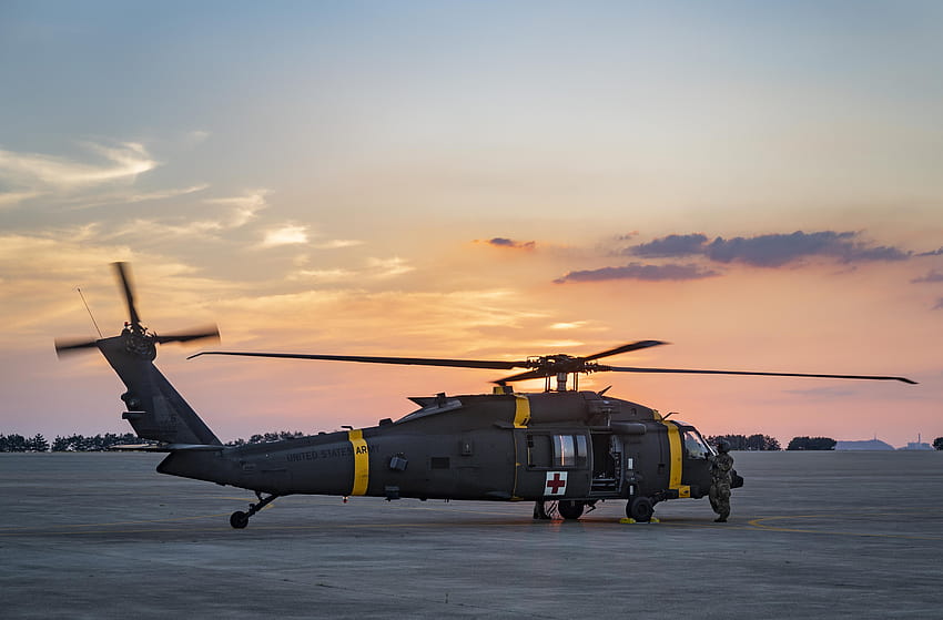 Aviadores, soldados aprimoram habilidades de evacuação médica, helicóptero de evacuação médica papel de parede HD