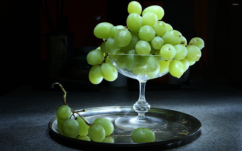 Green grapes HD wallpaper