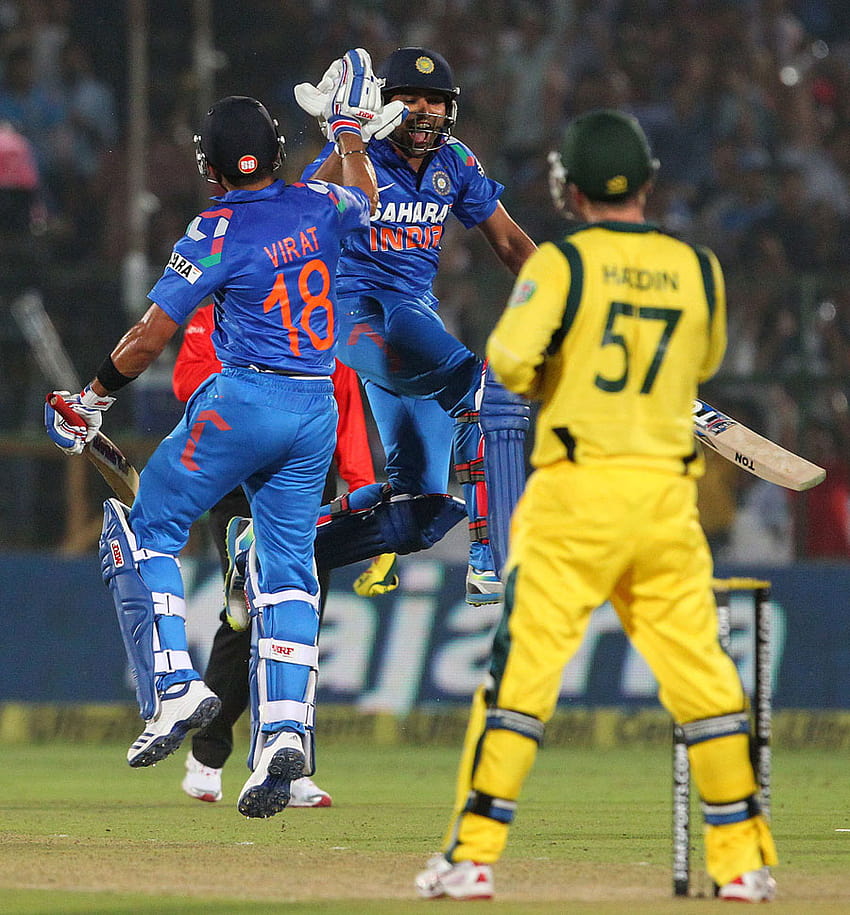 Rohit Sharma and Virat Kohli celebrate India's win, india vs australia HD phone wallpaper