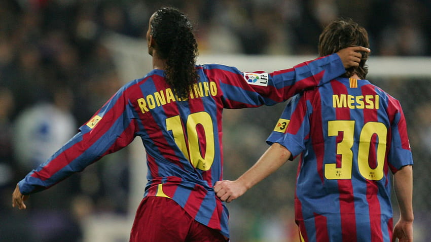 Messi atau Ronaldo? Ronaldinho lebih berbakat dari keduanya, messi dan ronaldinho Wallpaper HD
