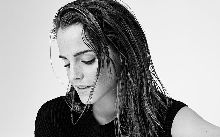 Emma Watson Black And White HD wallpaper