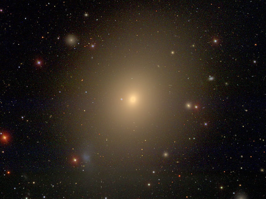 Messier 49, galaktyka eliptyczna w Pannie Tapeta HD
