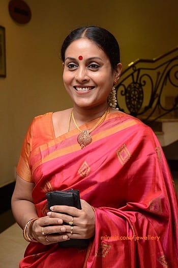 Actress Saranya Ponvannan Latest @ Kalavani 2 Movie Press Meet HD phone ...