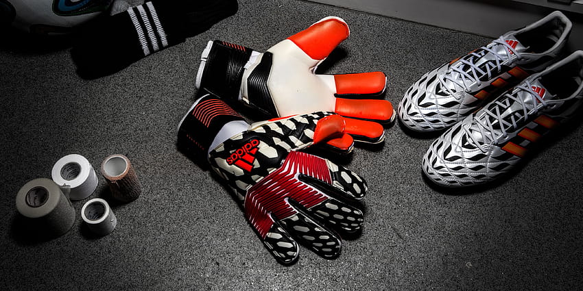football glove design, goalkeeper gloves football HD wallpaper