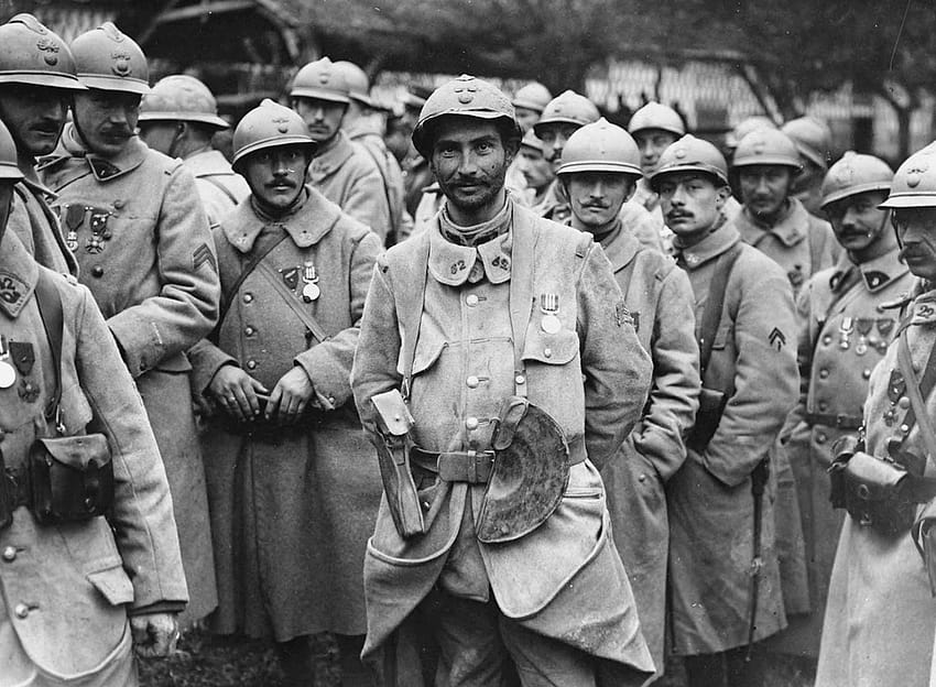 Primera Guerra Mundial en : Soldados y Civiles fondo de pantalla