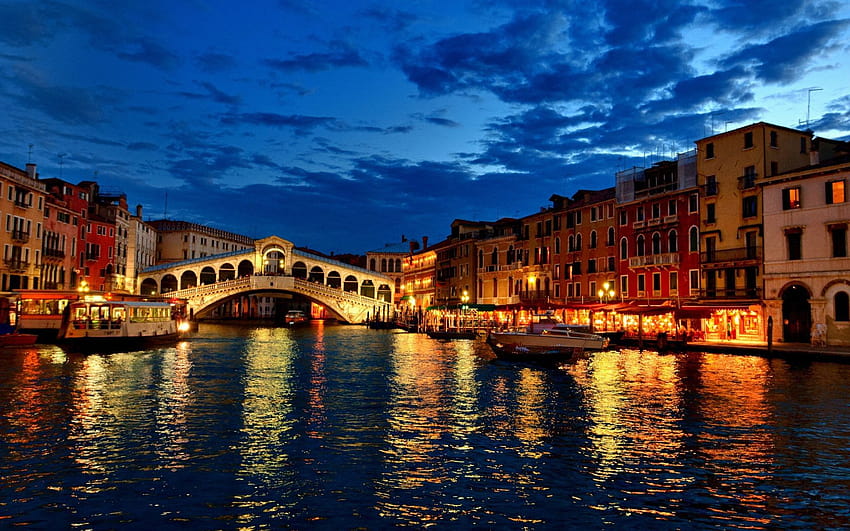Lights house canal gondola boat night Venice, evening on the canal HD wallpaper