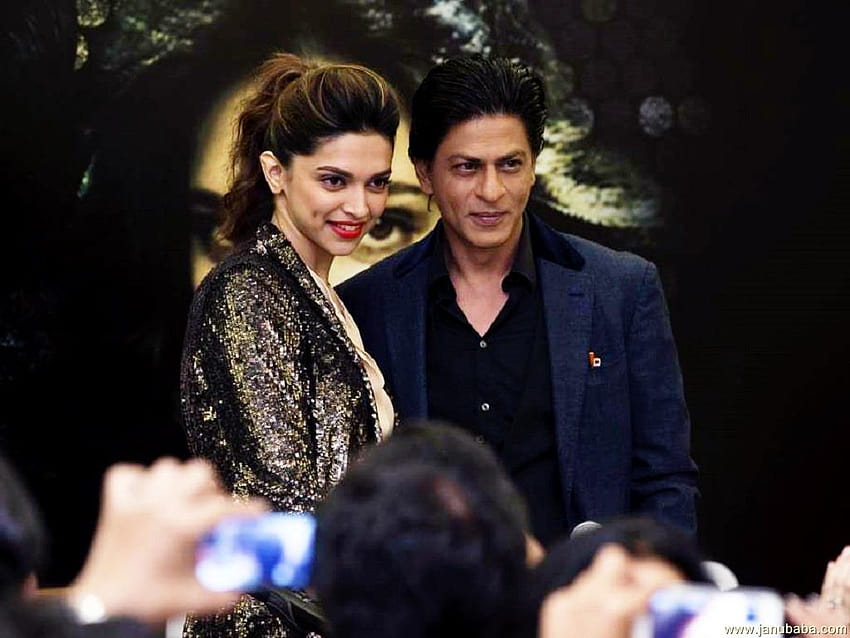 Shah Rukh Khan with Deepika Padukone, deepika padukone couple HD wallpaper