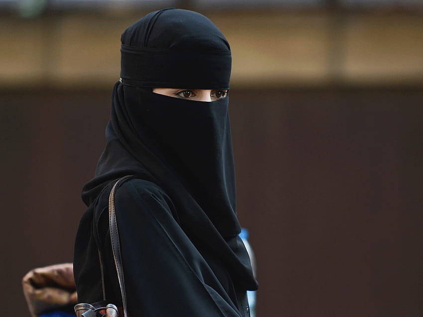 Sekolah Denmark untuk membayar ganti rugi moral kepada gadis Muslim yang dijadikan Wallpaper HD