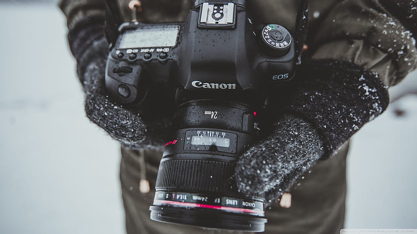 grapher, Canon 5D Camera, Hands, Snow Falling, Winter Ultra for U , tablet & smartphone – Best Backgrounds HD wallpaper