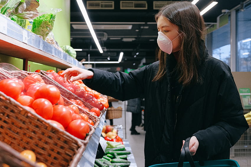 Woman in Face Mask Shopping in Supermarket · Stock, women grocery HD wallpaper