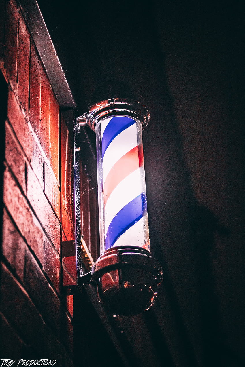 Mẫu logo tiệm cắt tóc nam Barber Shop  Gudlogo