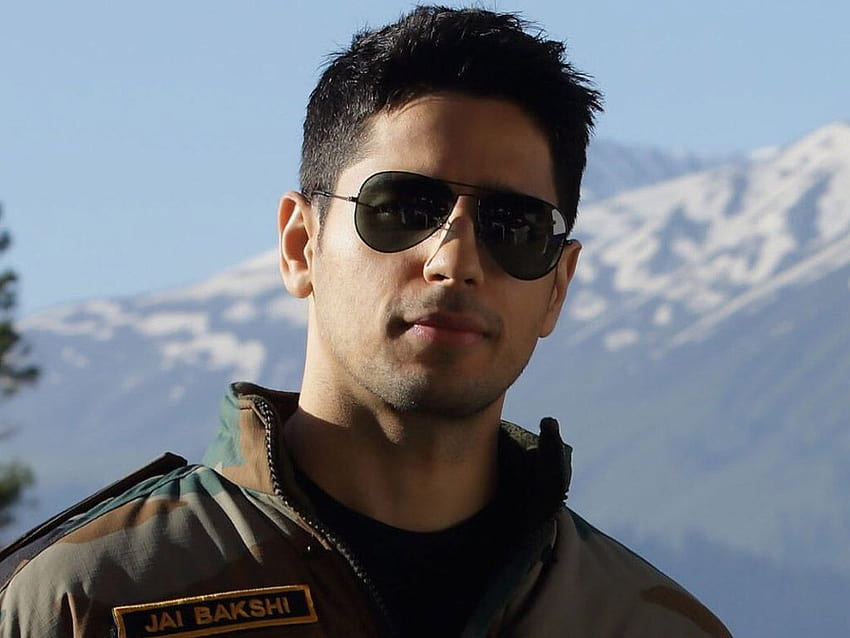 Celebrity Hairstyle of Sidharth Malhotra from Celeb Spotting Viral  bollywood 2019  Charmboard