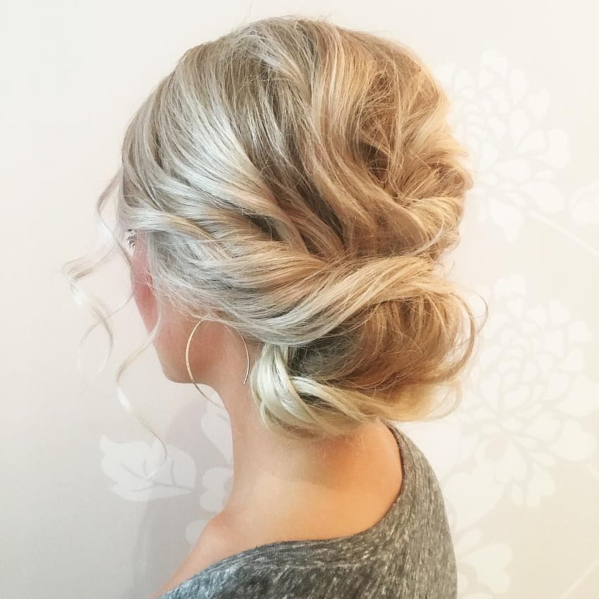 Wedding hairstyle , updo hairstyle inspiration ,hairstyles ,updo ,messy updo,  hair bun blond messy HD phone wallpaper | Pxfuel
