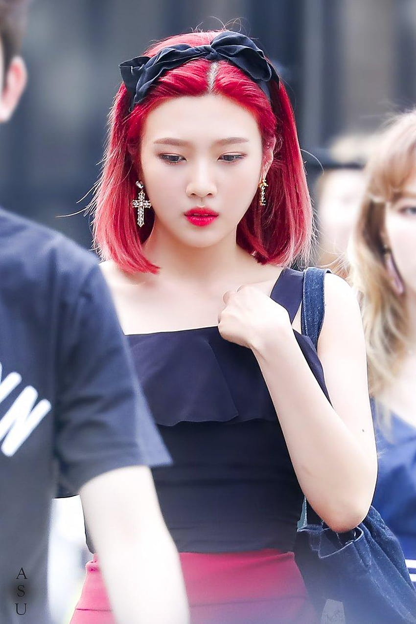鑑賞】Red Velvet Joy : Through The Hairstyles、赤いベルベットのショートヘア HD電話の壁紙