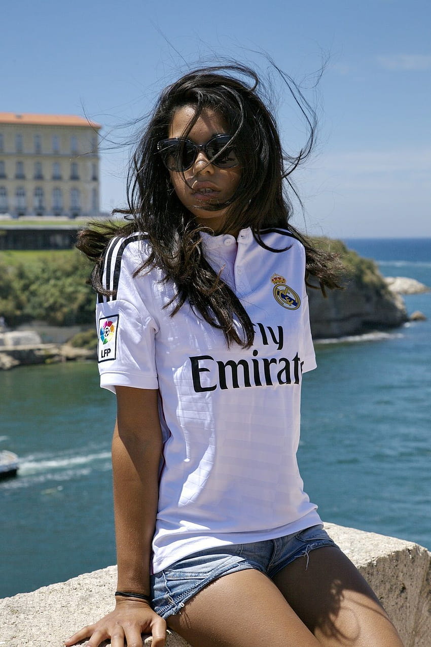 Football jersey outfit, Real madrid shirtpinterest, real madrid women HD  phone wallpaper