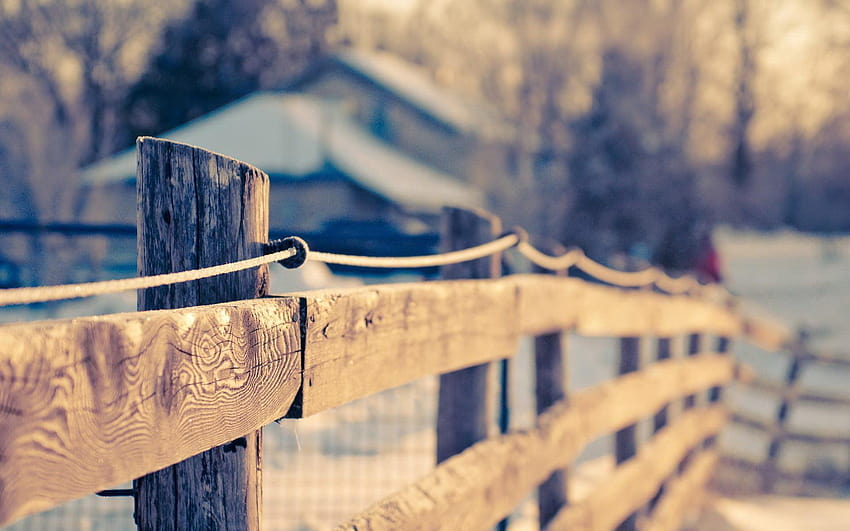 Кафява дървена ограда, реколта, зима, ограда, дълбочина на полето, зимна ограда HD тапет