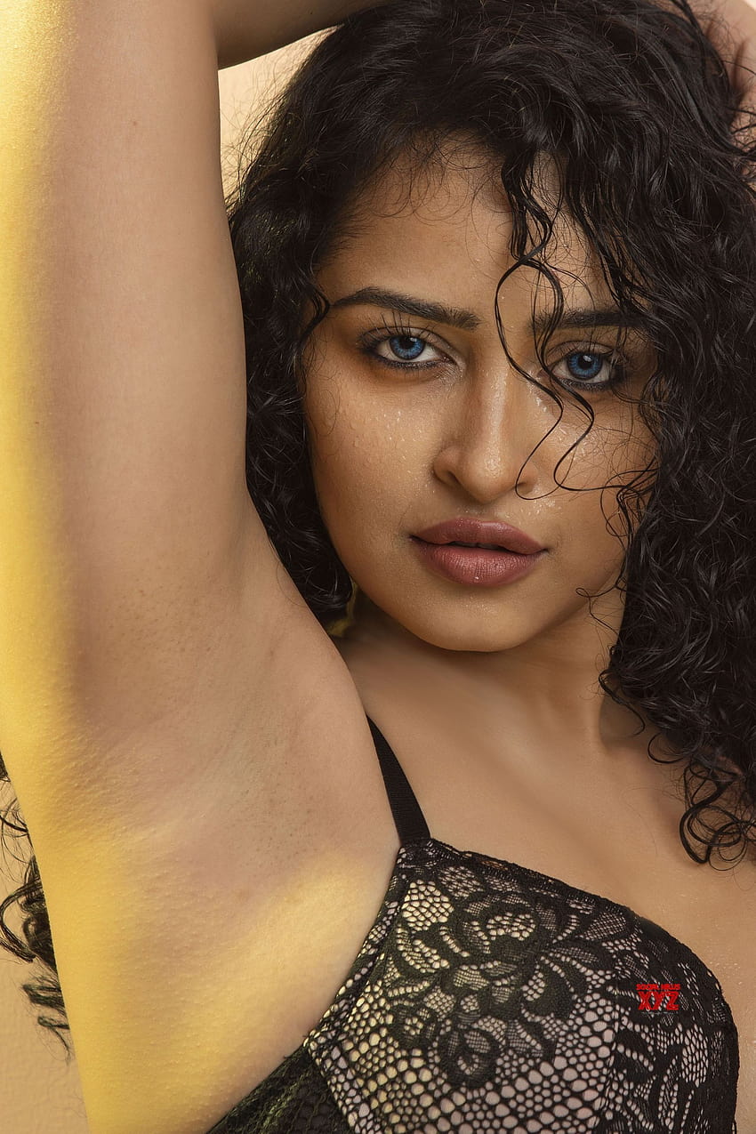 Image x on X: Actress Apsara Rani Hot Photos - Thriller Heroine HD Pics &  Latest Images - Image X -  - #imgx #imagex #imgxin  #HindiActress  / X