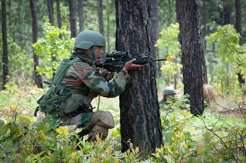 Indische Armee in Aktion, Armeejunge HD-Hintergrundbild