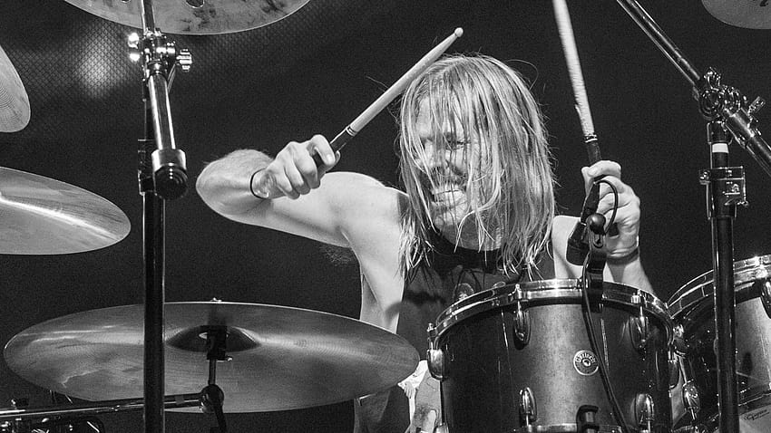 Foo Fighters drummer Taylor Hawkins has died HD wallpaper