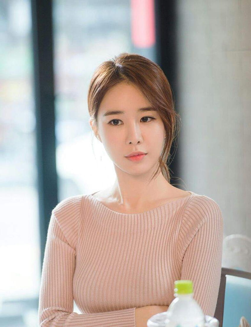 49 Hot Of Yoo In Na Which Are Absolute Scorchers HD phone wallpaper