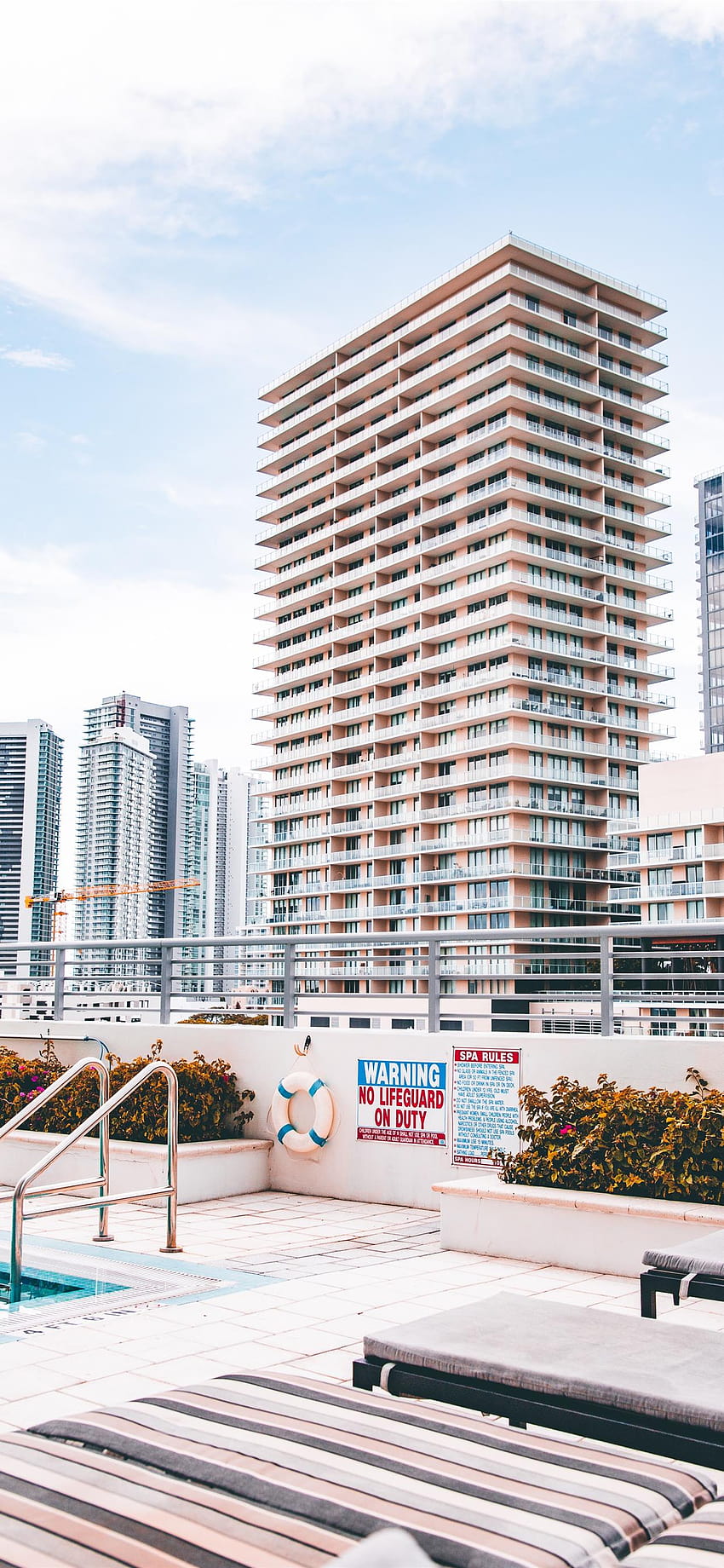 Downtown Miami from the pool side Check out my I... iPhone, miami iphone HD phone wallpaper