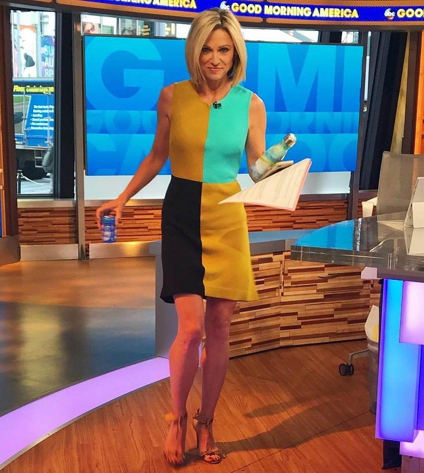49 Amy Robach Hot Are So Damn Hot That You Can't HD phone wallpaper
