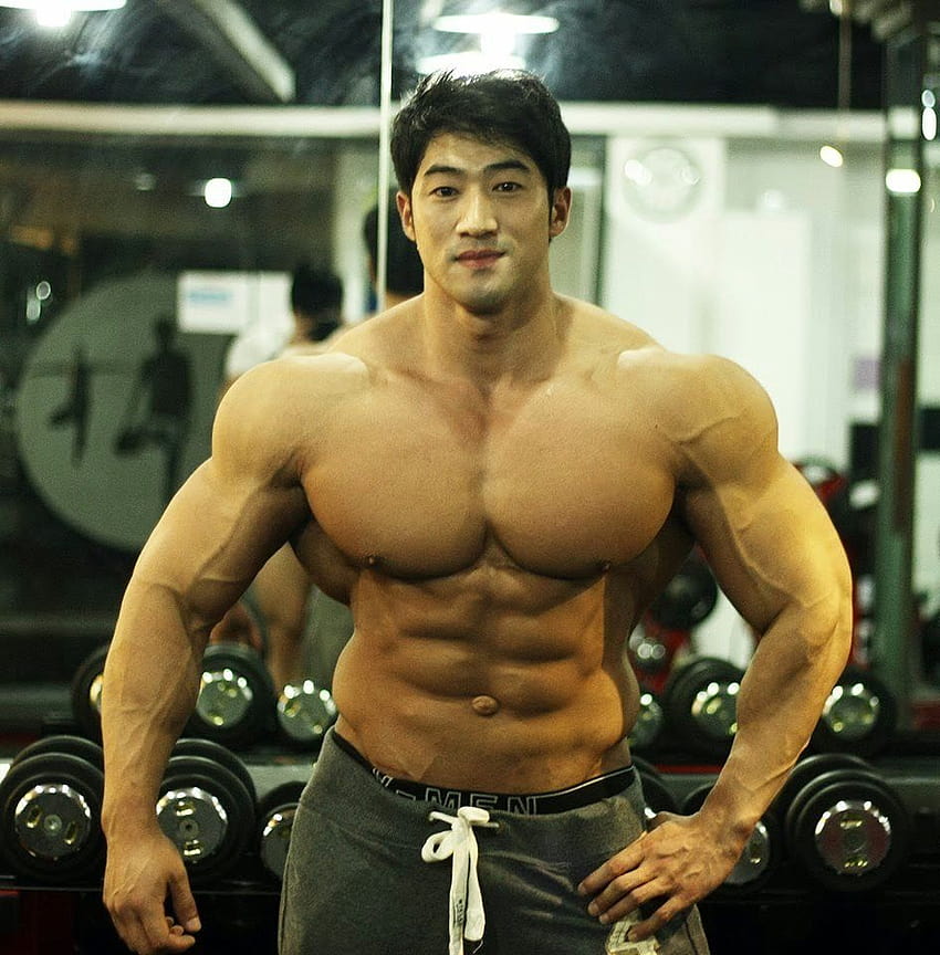 Hwang Chul Soon: bodybuilder coreano e modello di fitness Sfondo del telefono HD