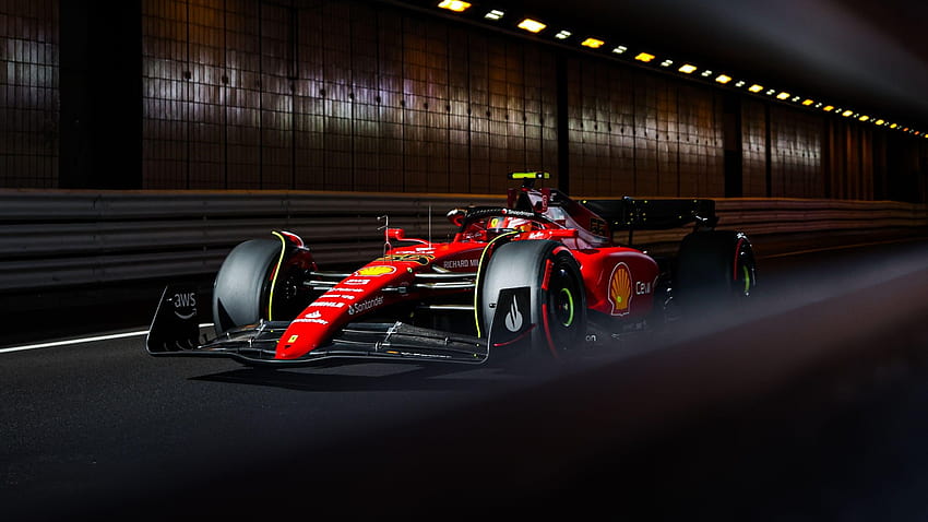 Карлос Сайнц оприличава шофирането на Монако в болид от Формула 1 през 2022 г. на „земетресение“, монако 2022 f1 HD тапет