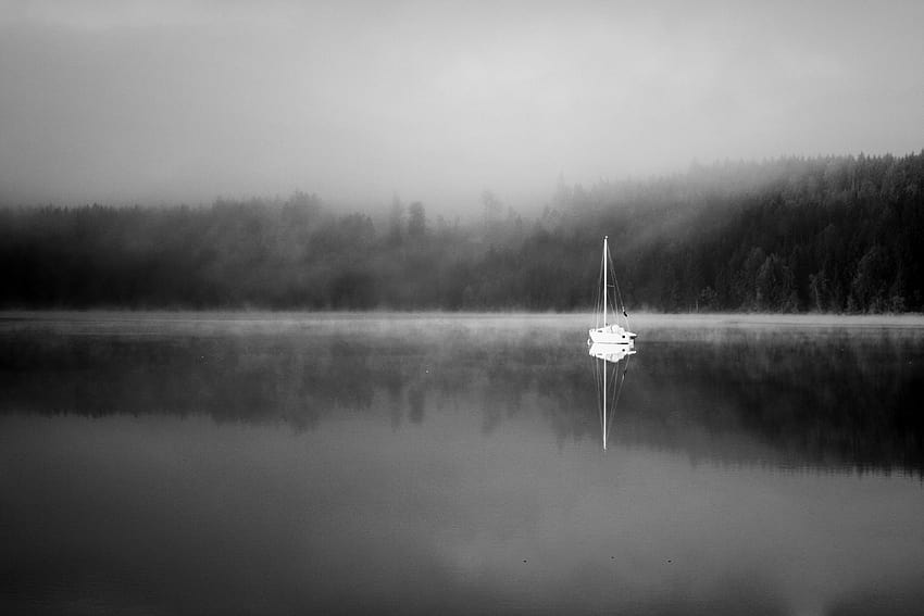 : boat, lonely, foggy, fog 3888x2592, autumn foggy boat HD wallpaper