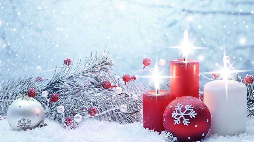 Warm light from Christmas candles, magic moments HD wallpaper