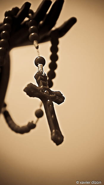 Cross rosary hi-res stock photography and images - Alamy