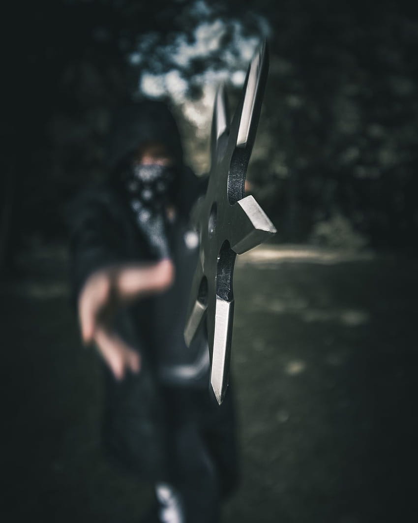 gray shuriken – Human, ninja star HD phone wallpaper