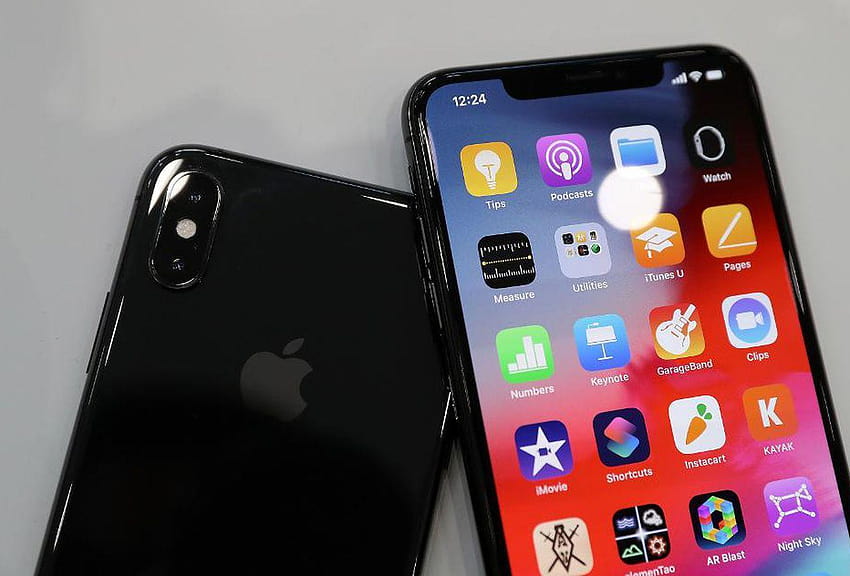 Apple Loop: New iPhone XS Hands On Review, Tim Cook Cancels iPhone, iphone xs max color inverted HD wallpaper