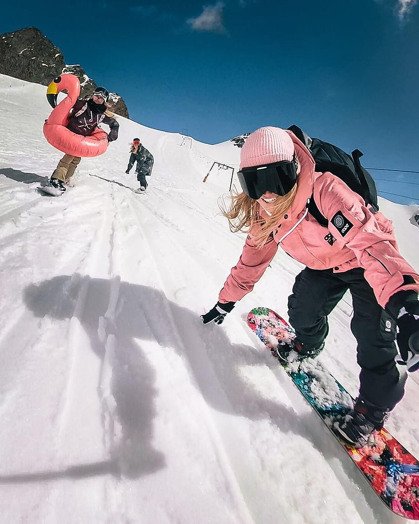 Snowboard girl snowboarding women snowboarding outfit snowboard gear ...