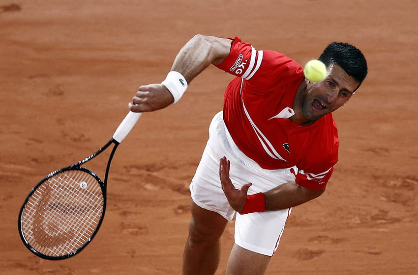 Djokovic schlendert in die zweite Runde der French Open, Novak Djokovic Roland Garros 2021 HD-Hintergrundbild