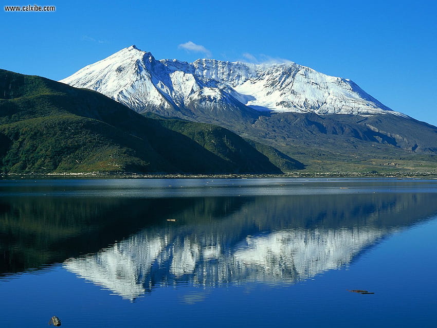 Северното лице на планината Сейнт Хелънс, духовно езеро HD тапет