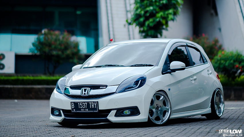 Modifikasi Honda Brio Rapih milik Radivan Mahendra dari Jakarta Timur HD wallpaper