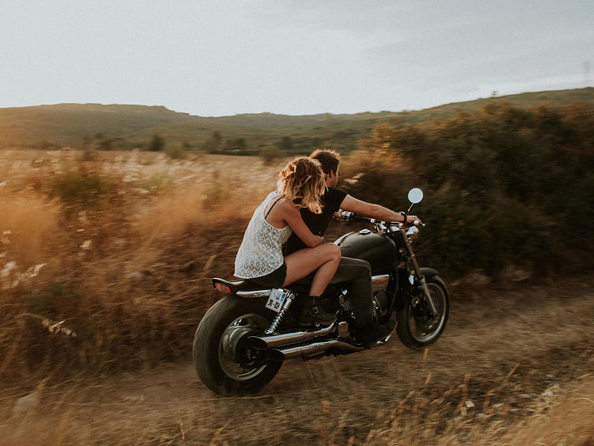 couple, motorcycle, love, speed : : High Definition : Fullscreen, biker couple HD wallpaper