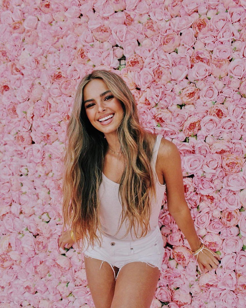 Addison Easterling na Instagramie: „Moc kwiatów? Rozumiem, Addison Rae Tapeta na telefon HD
