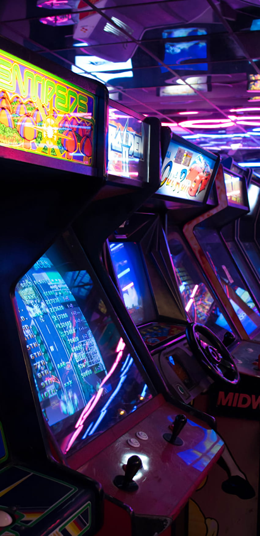 Mensch, Person, Arcade-Spielautomat, Monitor, durch Ze Robot in der Größe verändertes Display, Arcade-Kern HD-Handy-Hintergrundbild